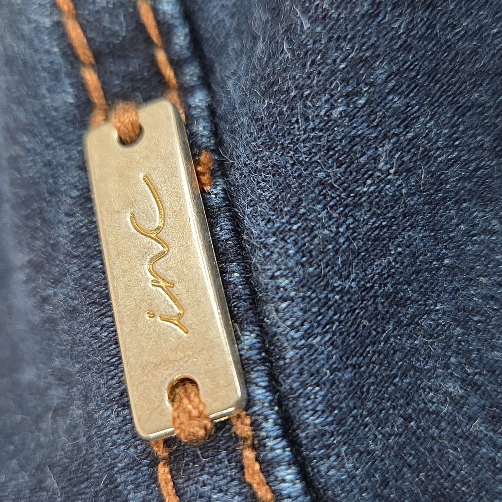 INC Womans Straight Leg Jeans Slim Tech FIT.22W Stretch. Orange Stitchery.